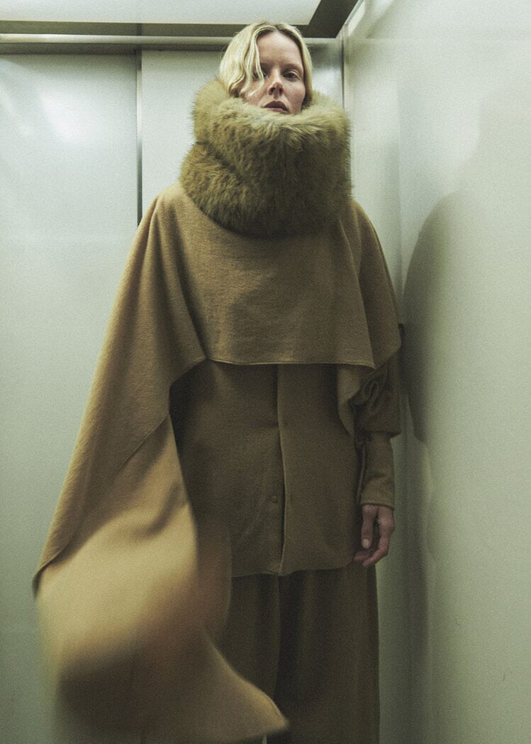 Darkpark // Georgia Cashmere & Wool Detachable Scarf Shirt / Camel Womens Darkpark 